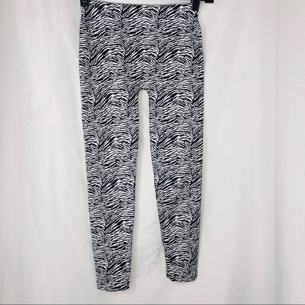 4️⃣ Bundle Girl’s leggings
